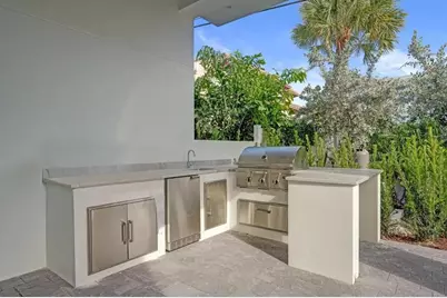 4524  Seagrape Dr, Unit #1 North, Lauderdale by the Sea, FL 33308 - Photo 5