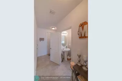 5769  Monterra Club Drive, Lake Worth, FL 33463 - Photo 9