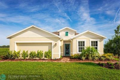 4425  Lago Circle, Vero Beach, FL 32967 - Photo 1