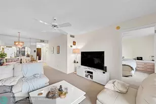 2711 NW 104th Ave, Sunrise, FL 33322 - Photo 9