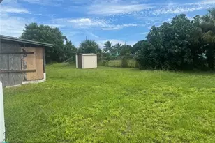 8480 SE Citrus Way, Hobe Sound, FL 33455 - Photo 5