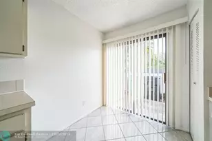 390 SW Colesbury Ave, Port Saint Lucie, FL 34953 - Photo 15