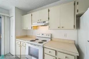 390 SW Colesbury Ave, Port Saint Lucie, FL 34953 - Photo 19