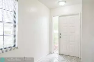 390 SW Colesbury Ave, Port Saint Lucie, FL 34953 - Photo 13