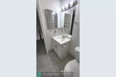 22133 SW 103rd Ave, Cutler Bay, FL 33190 - Photo 3