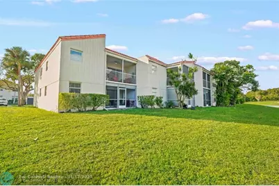 7410  Woodmont Ter, Unit #109, Tamarac, FL 33321 - Photo 17