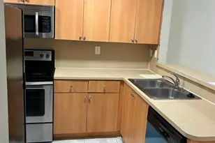 732 SW 106th Ave, Hollywood, FL 33025 - Photo 17