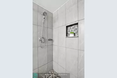 100  Golden Isles Dr, Unit #508, Hallandale Beach, FL 33009 - Photo 11