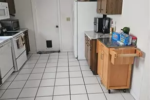 967 SE Breakwater Ave, Port Saint Lucie, FL 34983 - Photo 5