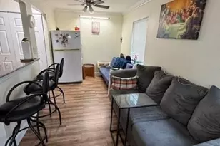 8040 SW 17th Pl, Davie, FL 33324 - Photo 11