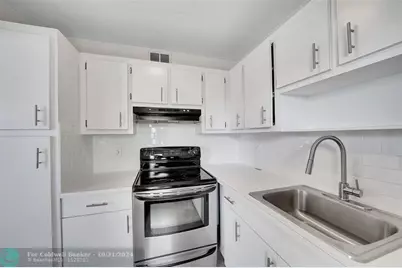 2555 NE 11th St, Unit #806, Fort Lauderdale, FL 33304 - Photo 5