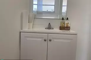 1710 NE 191st St, Miami, FL 33179 - Photo 15