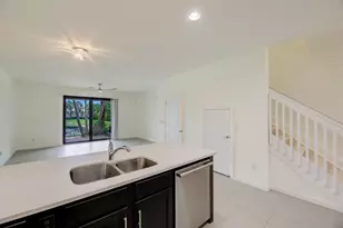 4220 N Dixie Hwy, Oakland Park, FL 33334 - Photo 9