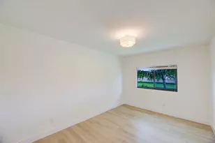 4220 N Dixie Hwy, Oakland Park, FL 33334 - Photo 17