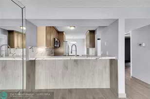 5801 Coral Lake Dr, Margate, FL 33063 - Photo 7