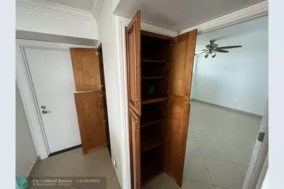 4800  Bayview Dr, Unit #406, Fort Lauderdale, FL 33308 - Photo 11