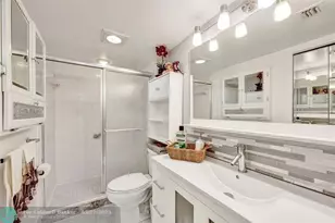 2801 Victoria Way, Coconut Creek, FL 33066 - Photo 27