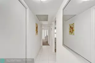 2801 Victoria Way, Coconut Creek, FL 33066 - Photo 21