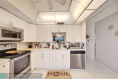 2801  Victoria Way, Unit #K2, Coconut Creek, FL 33066 - Photo 5