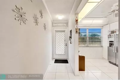 2801  Victoria Way, Unit #K2, Coconut Creek, FL 33066 - Photo 3