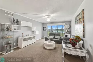 2801 Victoria Way, Coconut Creek, FL 33066 - Photo 9