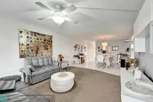 2801 Victoria Way, Coconut Creek, FL 33066 - Photo 11