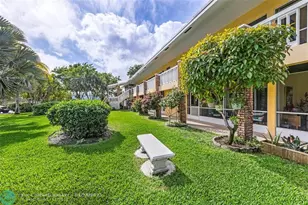 2541 NE 11th St, Pompano Beach, FL 33062 - Photo 19