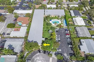 2541 NE 11th St, Pompano Beach, FL 33062 - Photo 3