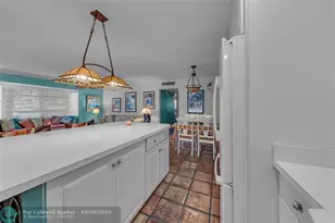 2541 NE 11th St, Pompano Beach, FL 33062 - Photo 17