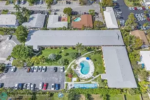 2541 NE 11th St, Pompano Beach, FL 33062 - Photo 27