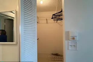 7877 Golf Cir Dr, Margate, FL 33063 - Photo 17