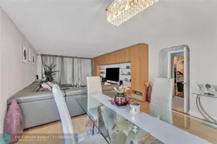 7653 NW 79th Ave, Tamarac, FL 33321 - Photo 5