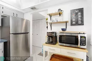 3051 NW 46th Ave, Lauderdale Lakes, FL 33313 - Photo 11