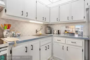 3051 NW 46th Ave, Lauderdale Lakes, FL 33313 - Photo 3