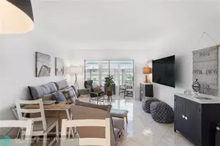 3051 NW 46th Ave, Lauderdale Lakes, FL 33313 - Photo 15