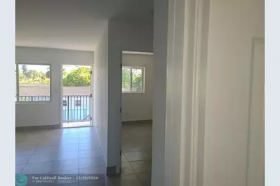 2719  Lincoln St, Unit #4, Hollywood, FL 33020 - Photo 9