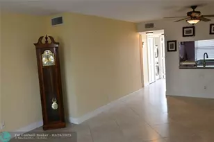 10120 Sunrise Lakes Blvd, Sunrise, FL 33322 - Photo 17