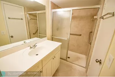 10120  Sunrise Lakes Blvd, Unit #405, Sunrise, FL 33322 - Photo 31