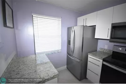 10120  Sunrise Lakes Blvd, Unit #405, Sunrise, FL 33322 - Photo 21