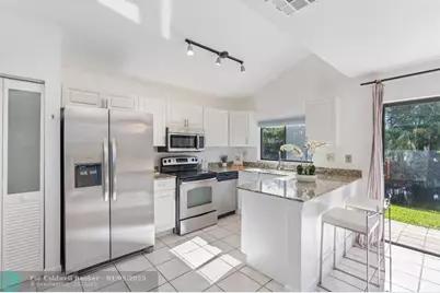 722 NW 132nd Ter, Unit #722, Plantation, FL 33325 - Photo 3