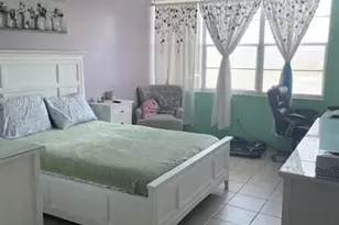 1300 St Charles Pl, Pembroke Pines, FL 33026 - Photo 11