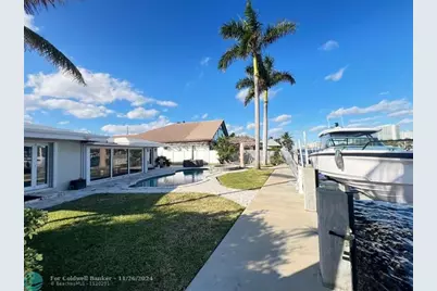 412 SE 28th Ave, Pompano Beach, FL 33062 - Photo 9