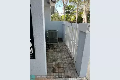 340 SE 2nd Ave, Unit #D4, Deerfield Beach, FL 33441 - Photo 7