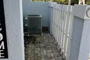 340 SE 2nd Ave, Deerfield Beach, FL 33441 - Photo 7