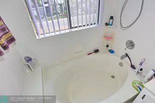 7525 NW 61st Terrace, Parkland, FL 33067 - Photo 25