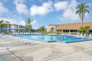 10442 Sunrise Lakes Blvd, Sunrise, FL 33322 - Photo 35