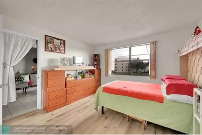 10442  Sunrise Lakes Blvd, Unit #202, Sunrise, FL 33322 - Photo 7