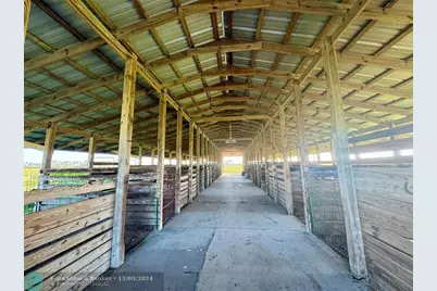 14151 E Center St, Okeechobee, FL 34974 - Photo 15