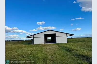 14151 E Center St, Okeechobee, FL 34974 - Photo 13