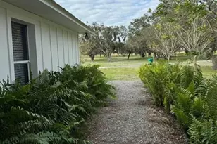 14151 E Center St, Okeechobee, FL 34974 - Photo 7